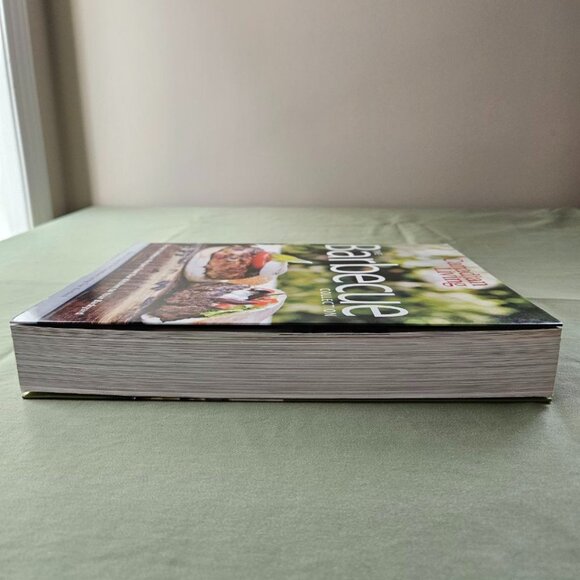 Canadian Living: The Barbecue Collection: The Best Barbecue Recipes Paperback - Picture 11 of 14